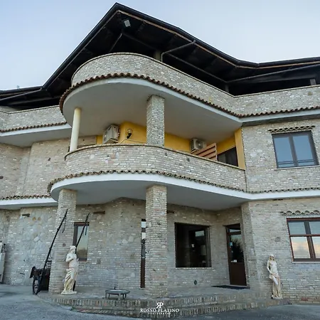 مزرعة للإقامة Il Tratturo